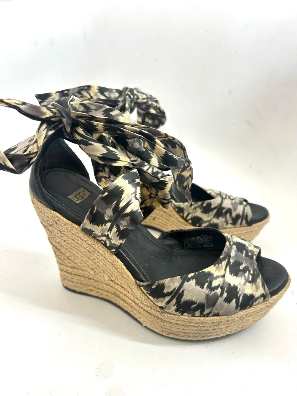 UGG Lucianna Espadrille Wedge Size 6 Platform Ankle Ties